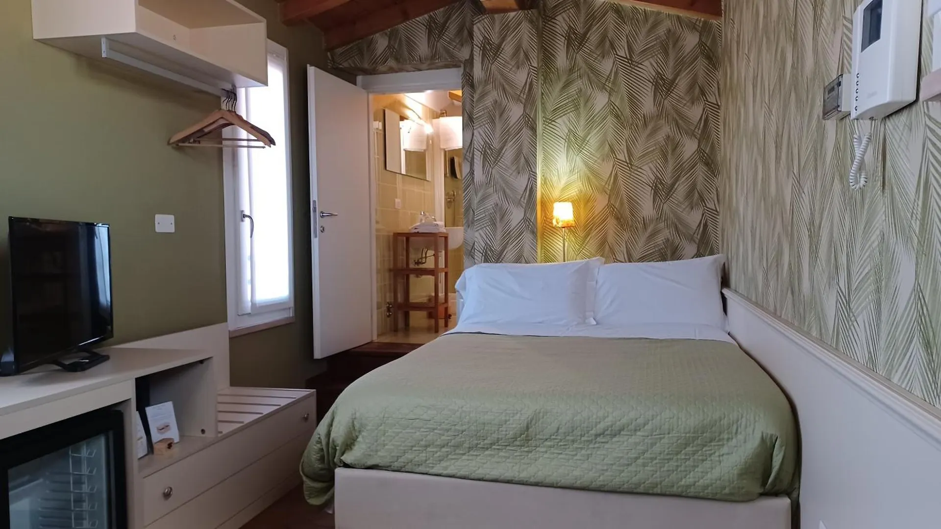 All'Opera Prima Verona Bed & Breakfast
