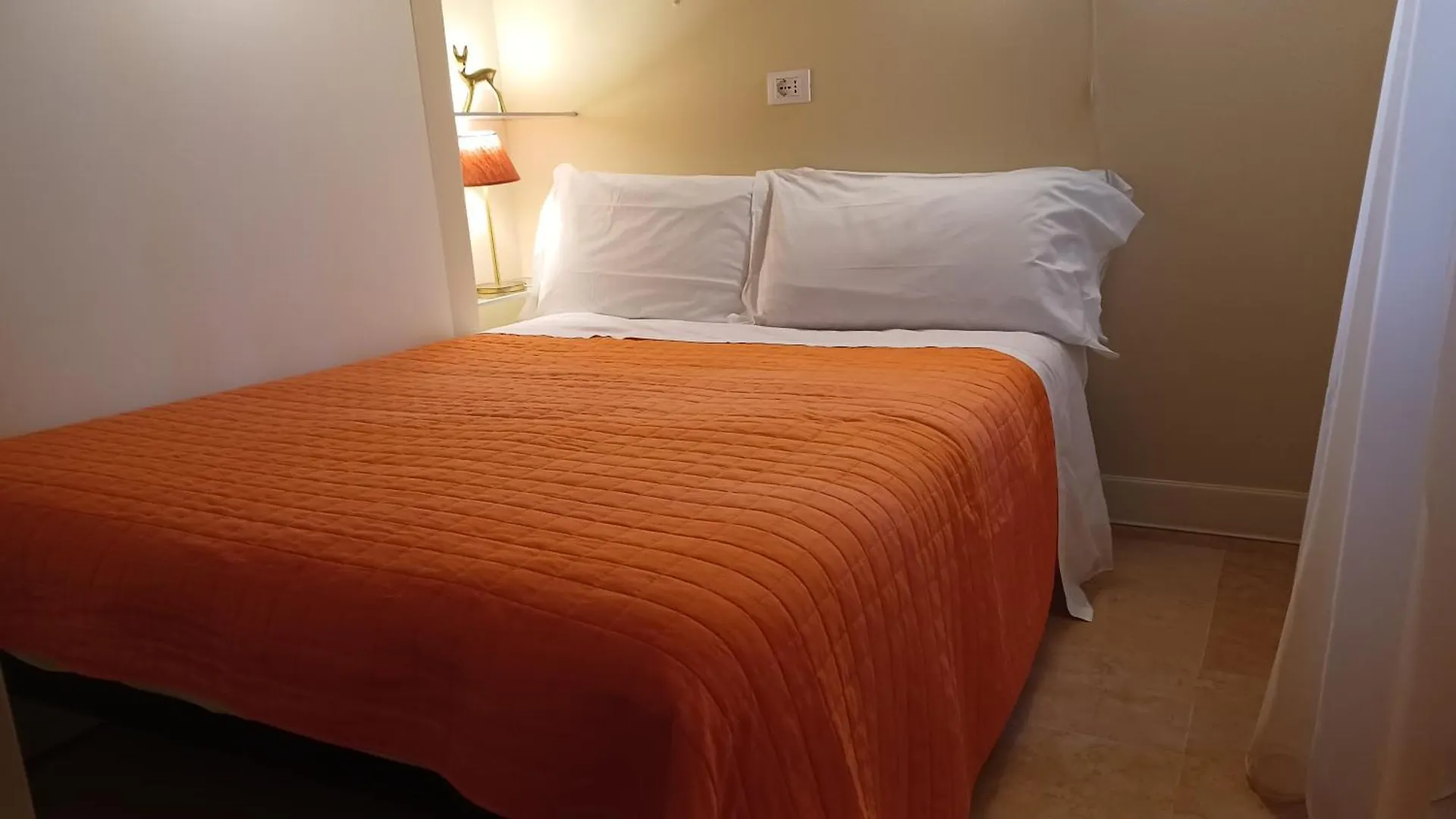 All'Opera Prima Verona Bed & Breakfast