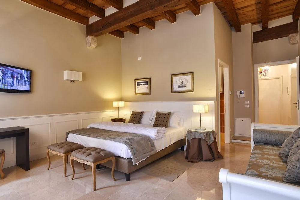 Bed and Breakfast All'Opera Prima Βερόνα