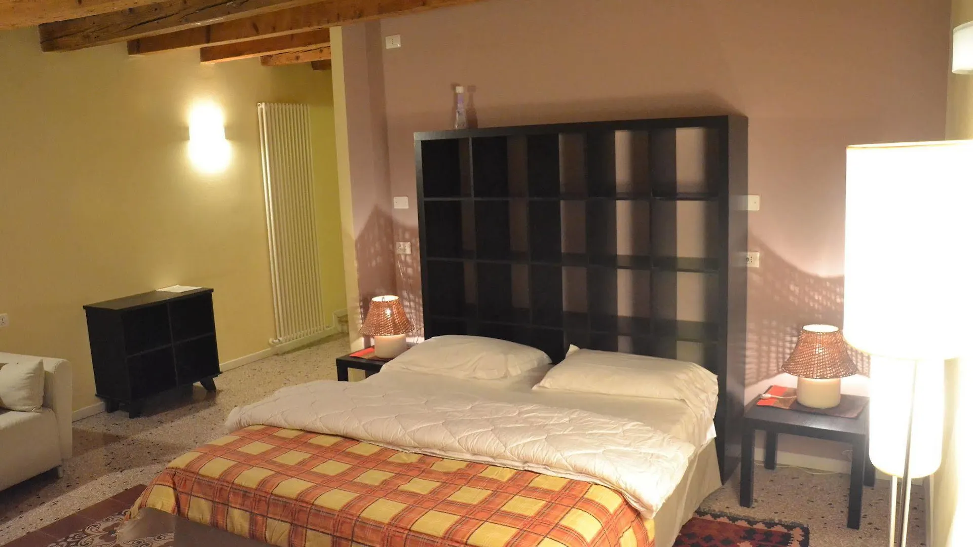 All'Opera Prima Βερόνα Bed and Breakfast
